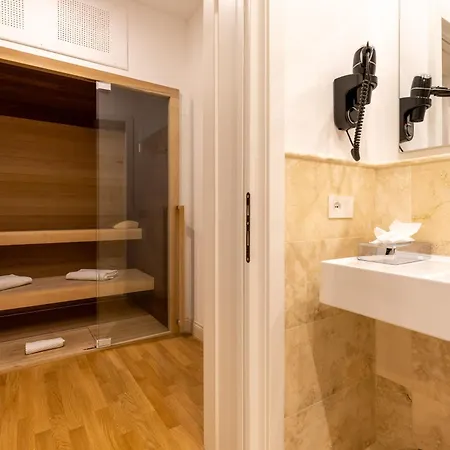 Adler Cavalieri Hotel-Private Spa & Gym Florence Room photo