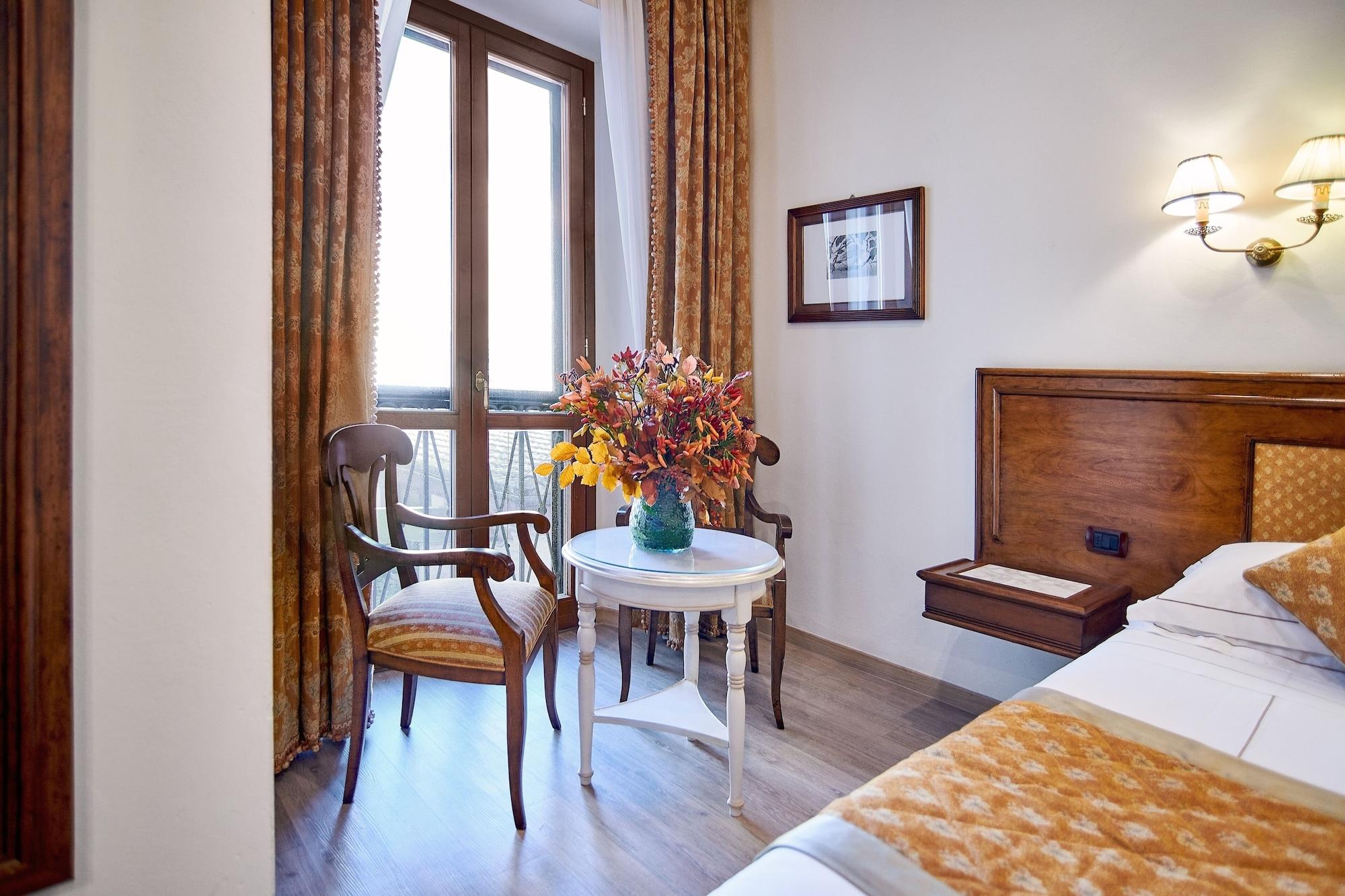 Adler Cavalieri Hotel-private & Gym 4* Florencia